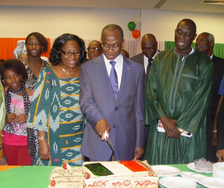 Célébration du 52è anniversaire de l’Indépendance de la Côte d’Ivoire aux USA: SEM Daouda Diabaté invite la diaspora à soutenir l`action du Président Ouattara